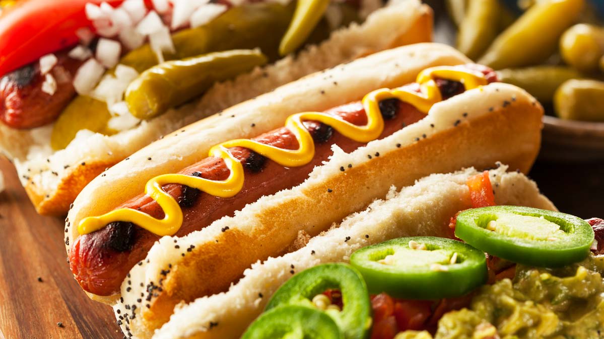 What Makes A Healthy Hot Dog Consumer Reports   CR Health InlineHero Healthy HotDogs 07 18